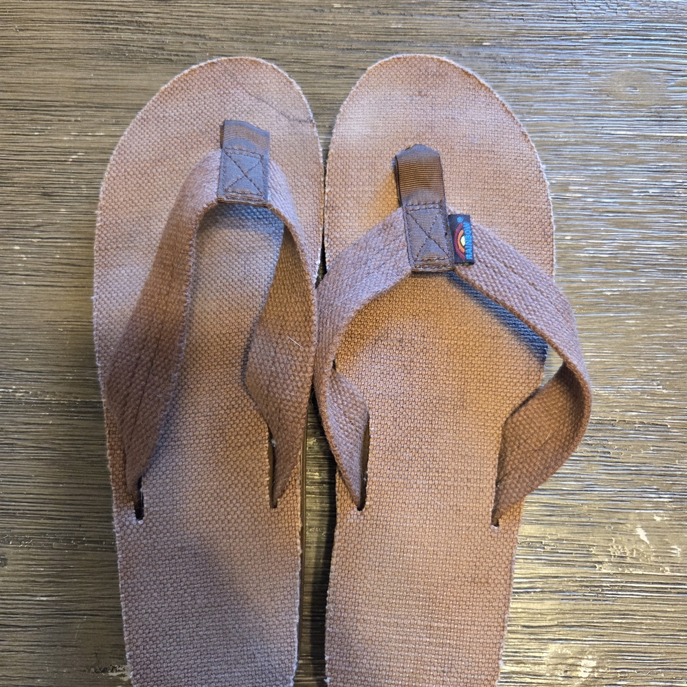 Women's Rainbow Flip Flops Size 10